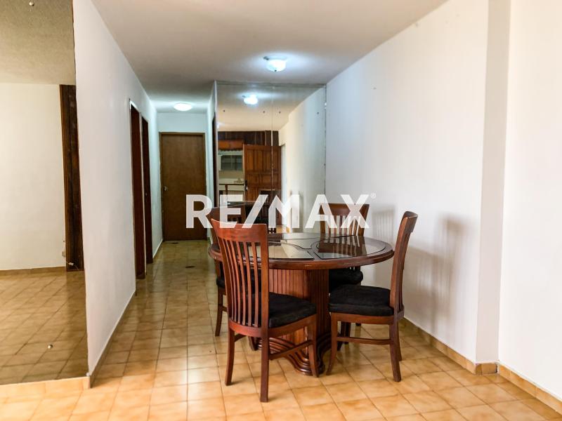 Apartamento en Alquiler Urb Santa Irene Coj Residencial los Claveles