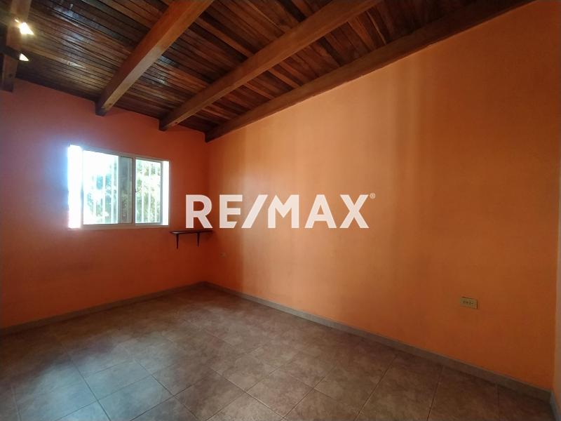 Apartamento tipo anexo en alquiler en la Urb. Guaranao II. Punto  Fijo