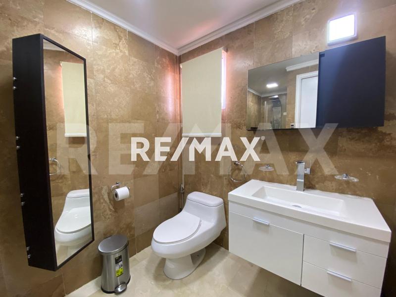 Townhouse en venta en Terranova. Punto Fijo