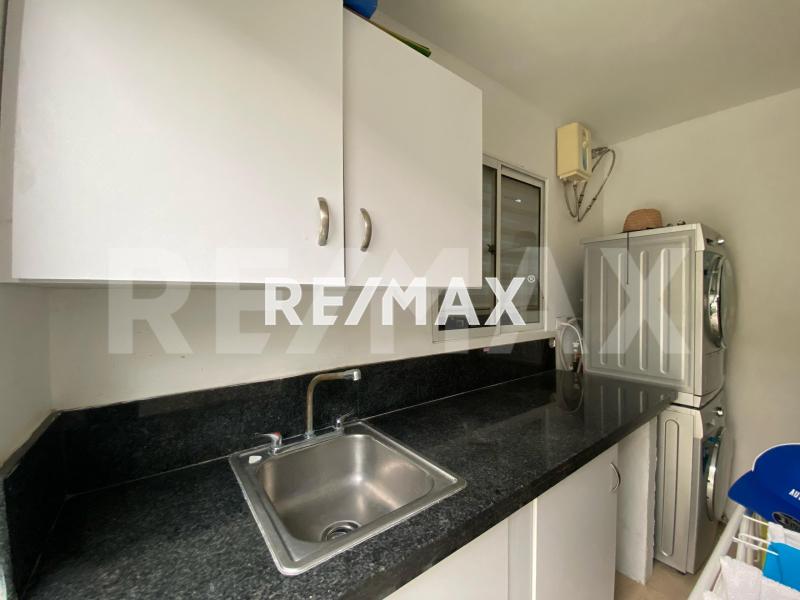 Townhouse en venta en Terranova. Punto Fijo