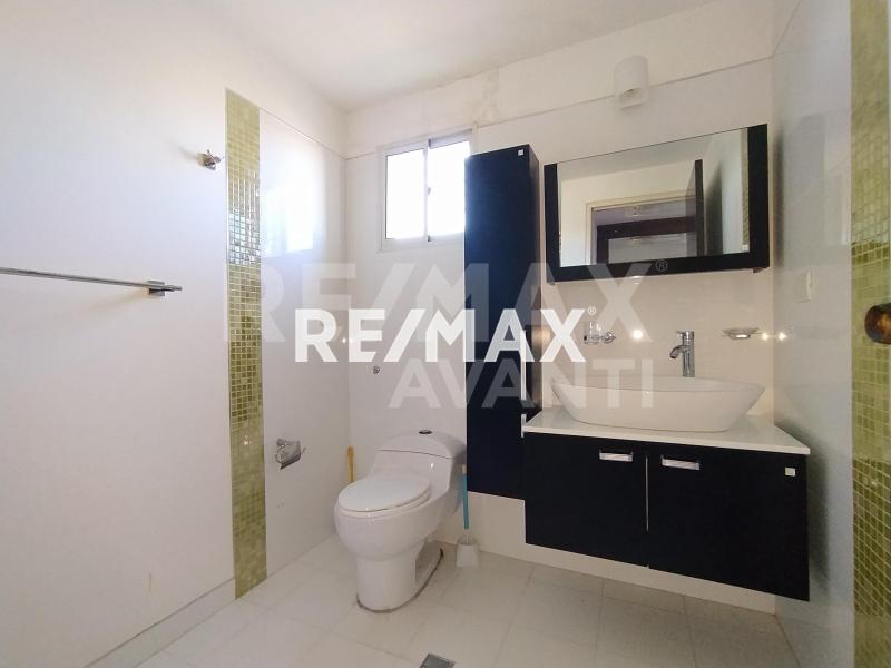 Townhouse en venta en Terranova. Punto Fijo