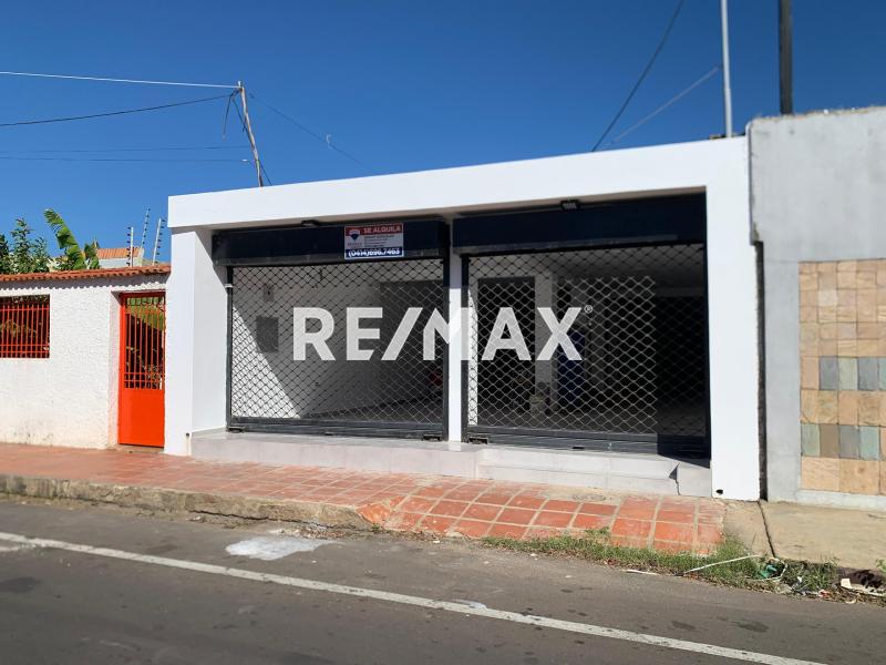 Local Comercial en Alquiler, Av. Pumarrosa.