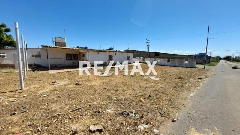 Terreno en Venta, Calle Niquitao, Puerta Maraven.