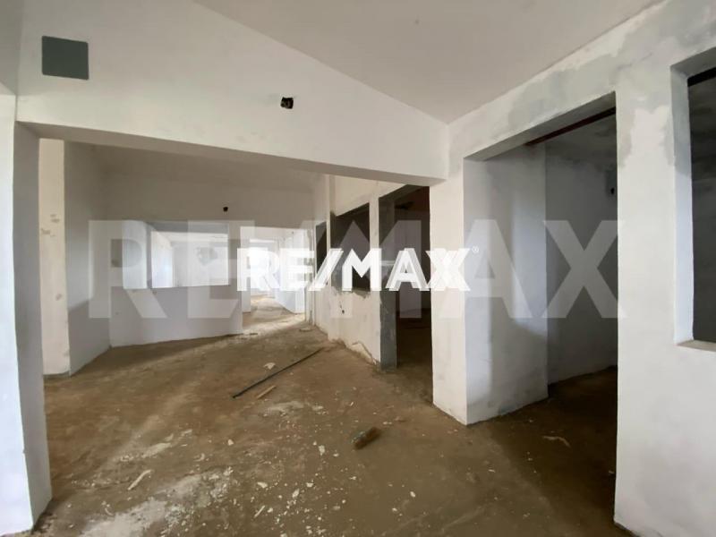 CENTRO COMERCIAL EN VENTA
