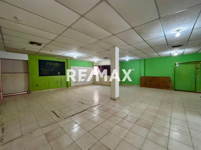 Local Comercial en Comunidad Cardón