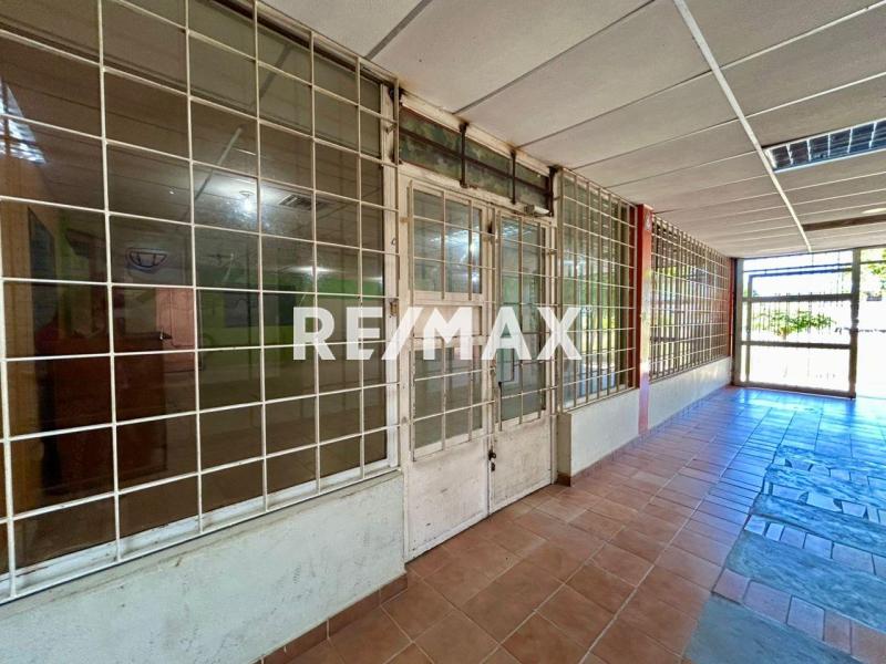 Local Comercial en Comunidad Cardón