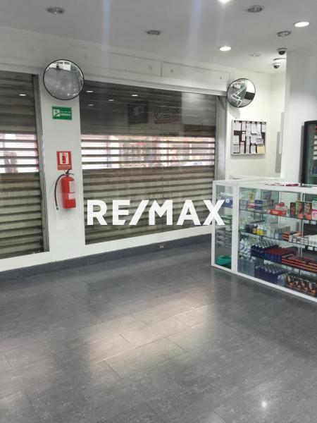 Edificio en Venta, Centro de Punto Fijo.
