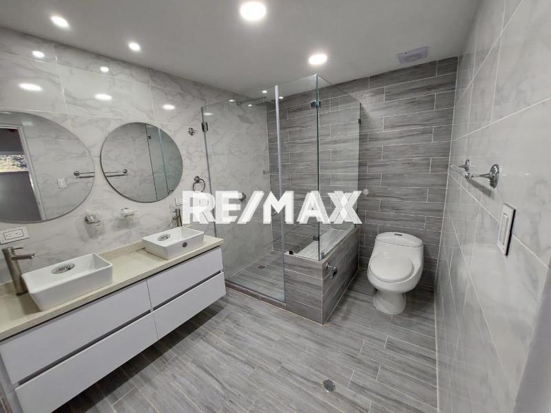 Casa Exclusiva en Venta, Urbanización Judibana, La Lagunita.