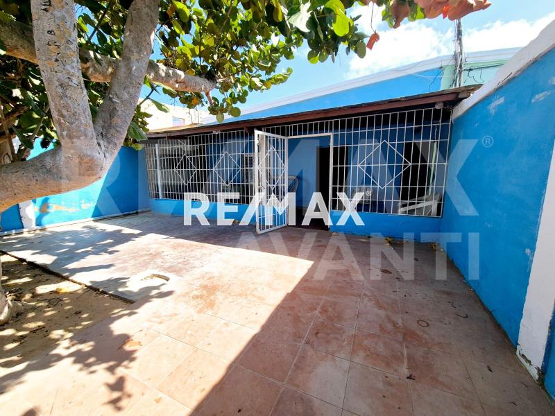 En Casa en Villa Marina frente al Mar