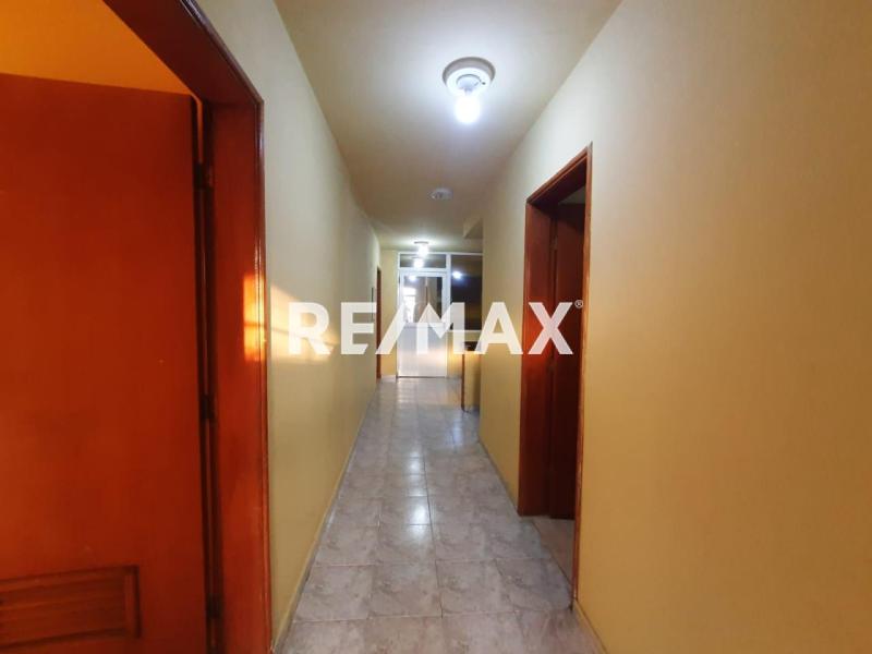 Edificio en Venta, Punto Fijo.