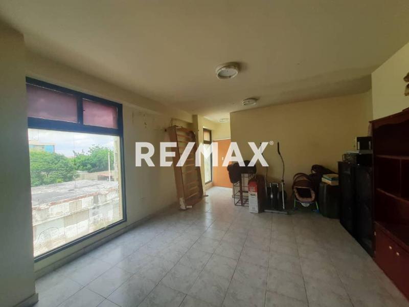 Edificio en Venta, Punto Fijo.
