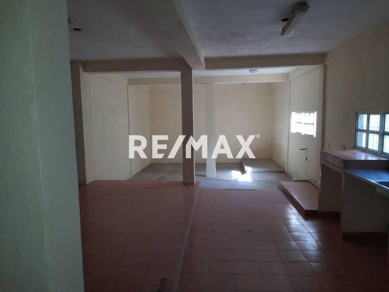 Edificio en Venta, Calle Garcés, Centro de Punto Fijo