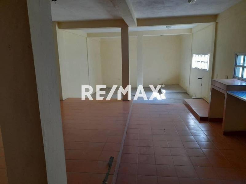 Edificio en Venta, Calle Garcés, Centro de Punto Fijo