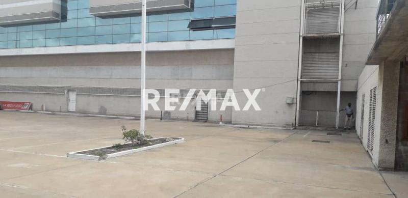 Local en Venta, Av. Bolívar, Centro de Punto Fijo.