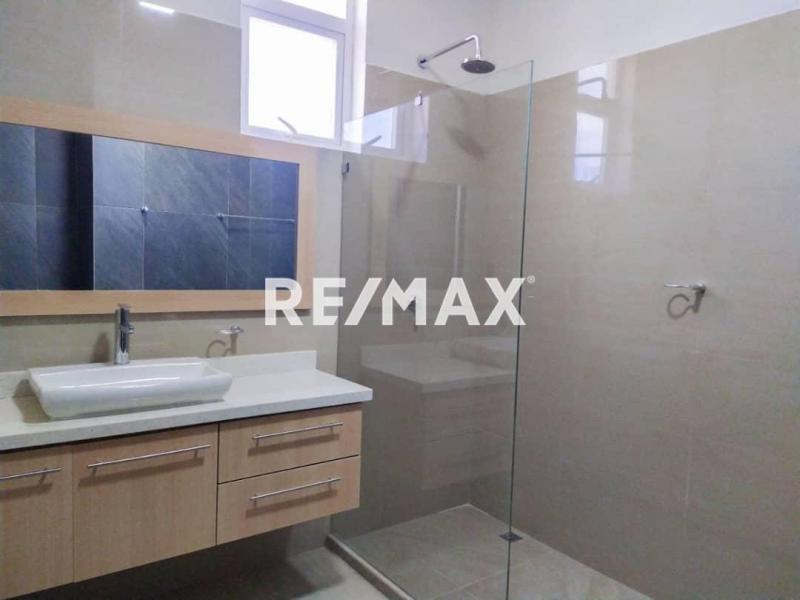 Townhouse en Venta, Conj. Res. Jardín Las Virtudes.
