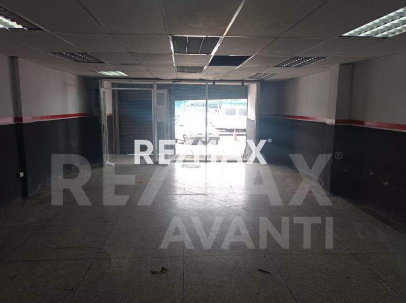 Local En Alquiler Calle Comercio del Centro de Punto Fijo