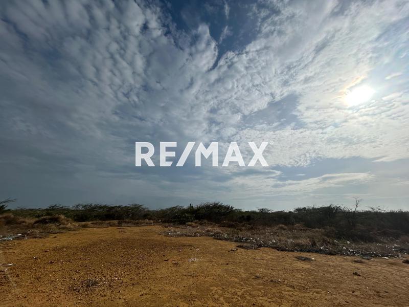 Amplio Terreno en venta en Guanadito Sur.
