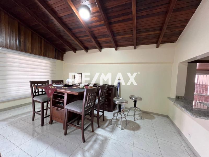 CASA EN VENTA PUERTA MARAVEN