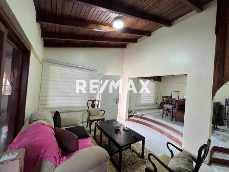 CASA EN VENTA PUERTA MARAVEN