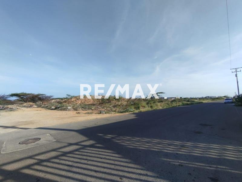 TERRENO EN VENTA, PUERTA MARAVEN