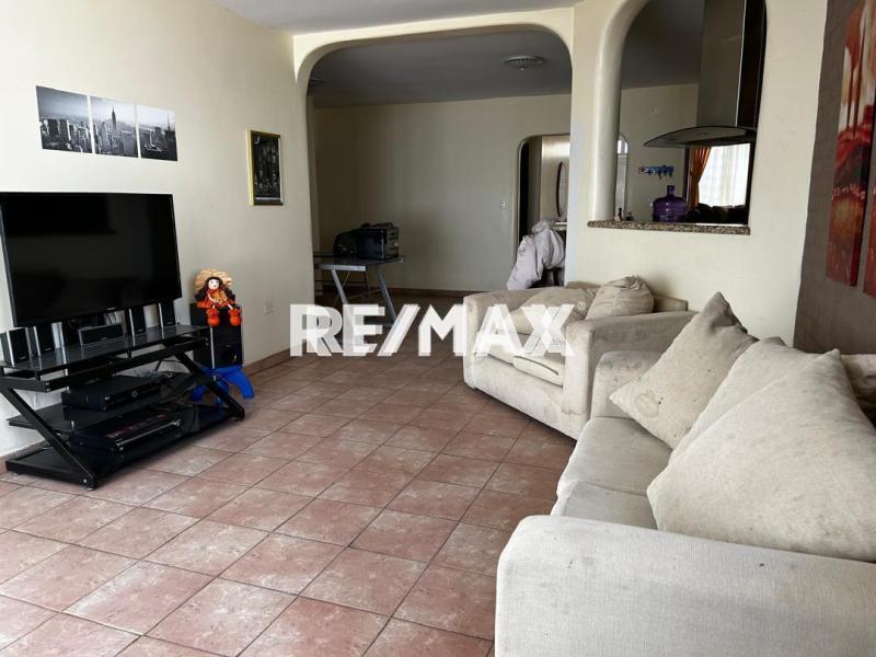 EN VENTA, HERMOSA CASA EN JUDIBANA