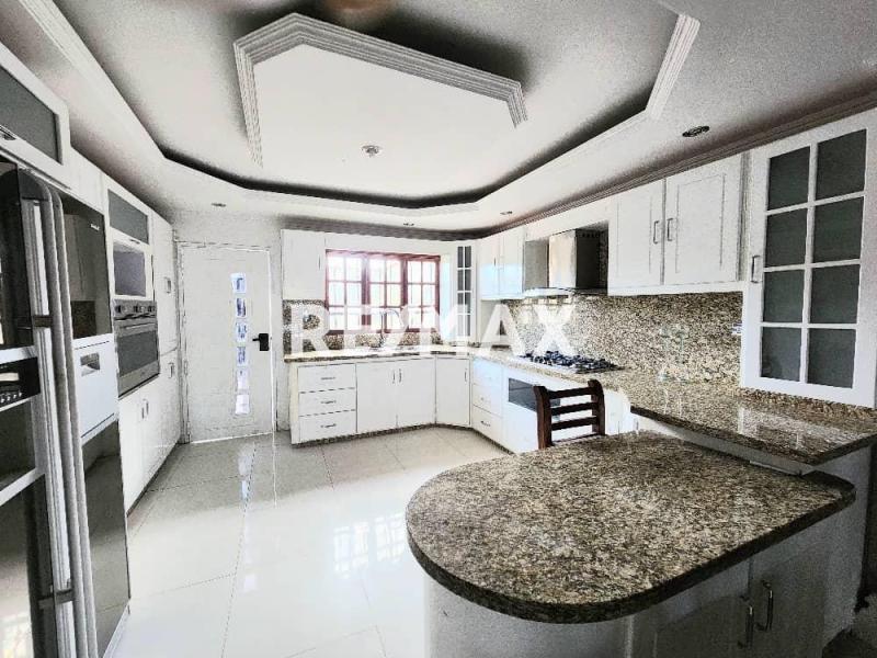 Casa en alquiler en Urbanizacion Maraven