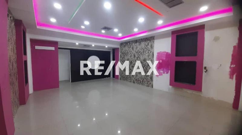 Local Comercial en Venta. C.C. Las Virtudes Planta Baja