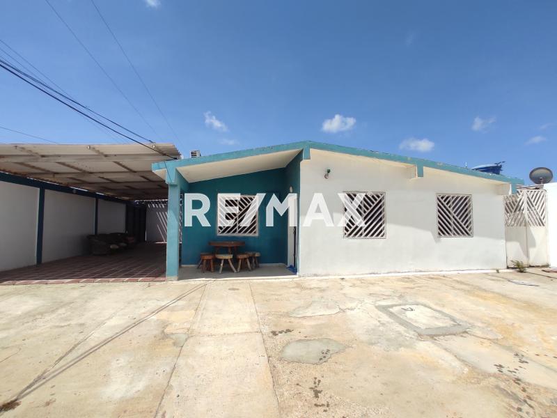 Casa en Alquiler, Urb. San Rafael