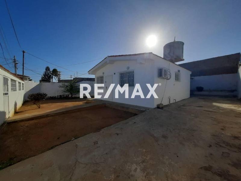 Casa en Alquiler, Santa Irene.