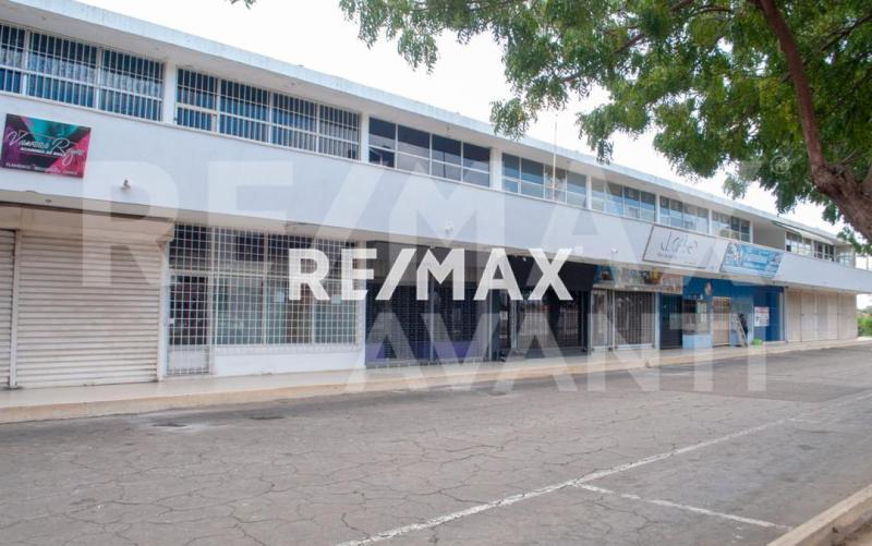 LOCAL COMERCIAL EN VENTA,  Puerta Maraven