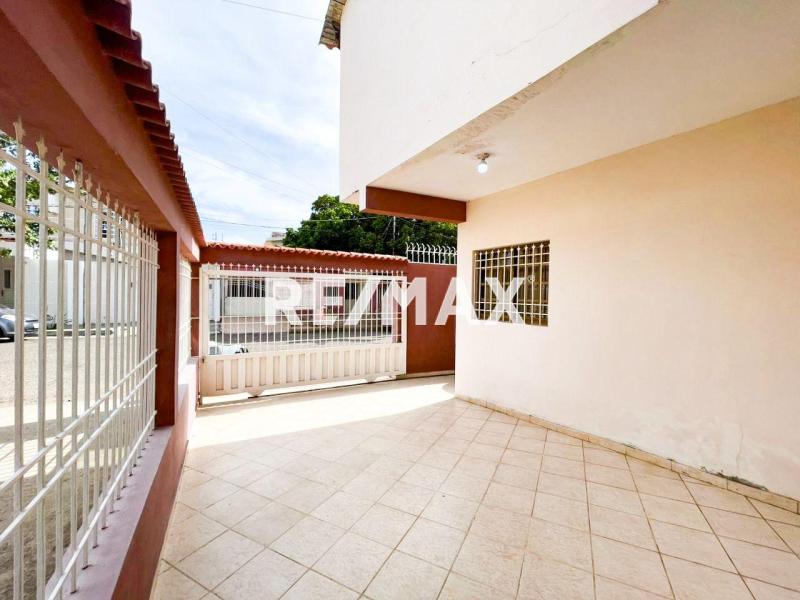 Casa en Venta, Urbanización Santa Irene