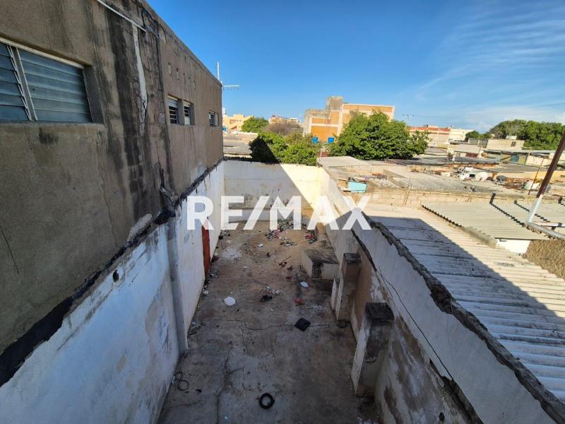 En Venta Edificio Comercial Centro de Punto Fijo
