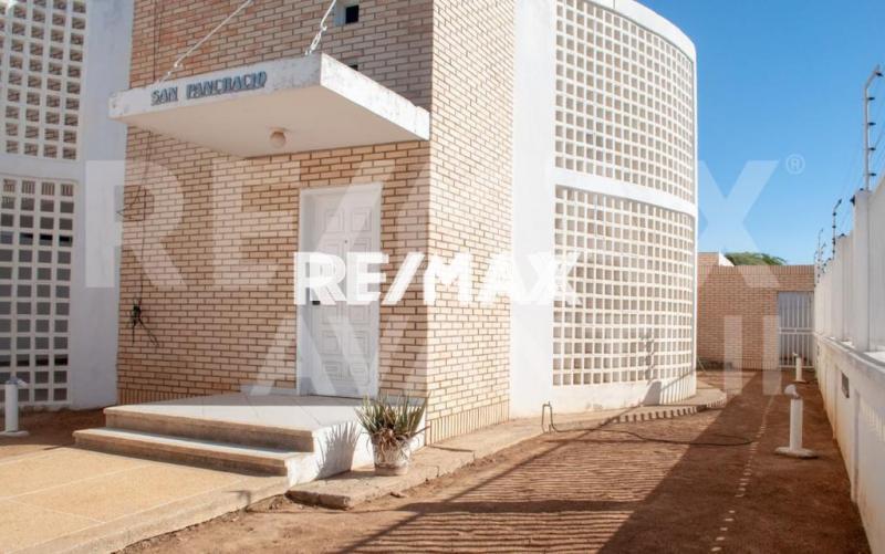 Casa en Venta, Urbanización Casacoima.