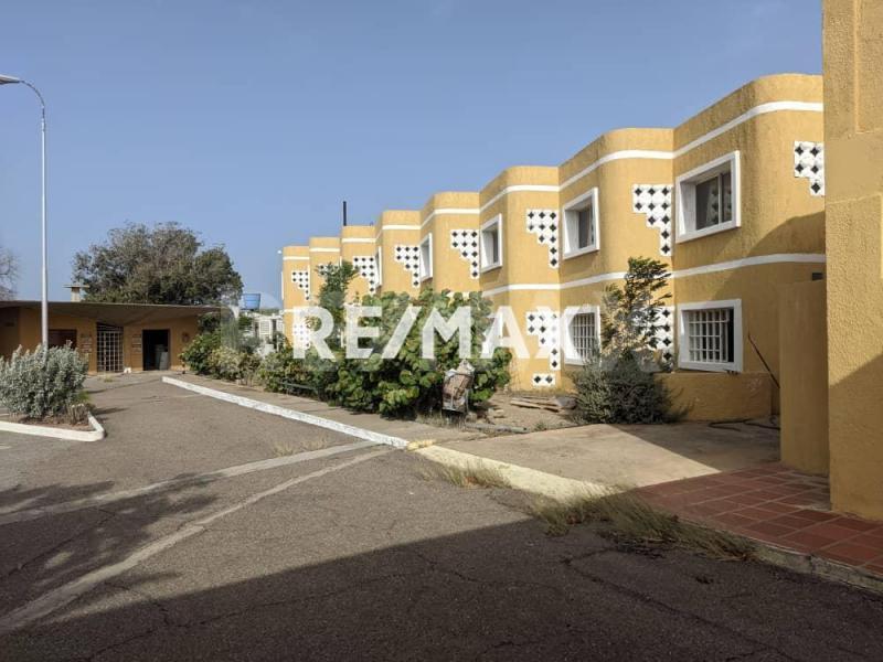 Edificio en Venta, con vista al mar, Urb. Zarabón.