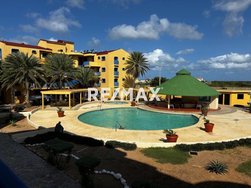 En Venta Apartamento R-3, Villa Marina, Los Taques, Falcón, VEN