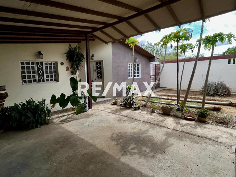 En Venta Casa o TownHouse Guanadito, Los Taques, Falcón, 4147, VEN