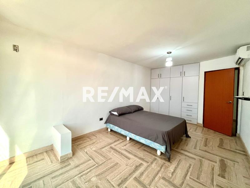 En Venta Casa o TownHouse Ave 27 de Febrero Casacoima