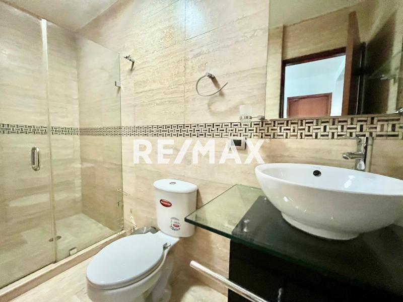 En Venta Casa o TownHouse Ave 27 de Febrero Casacoima