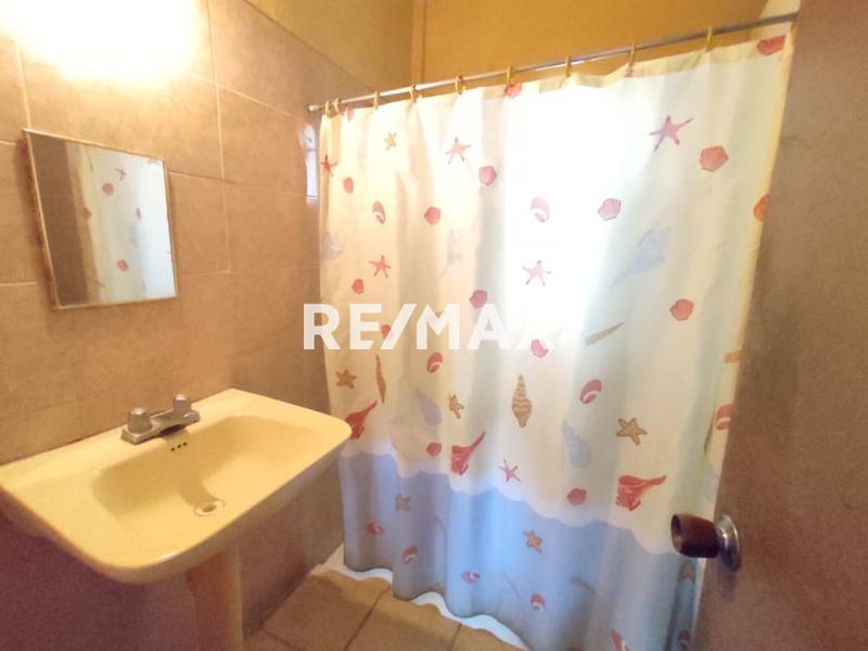 En Venta Casa o TownHouse Calle Libertad, Punto Fijo, Estado Falcón