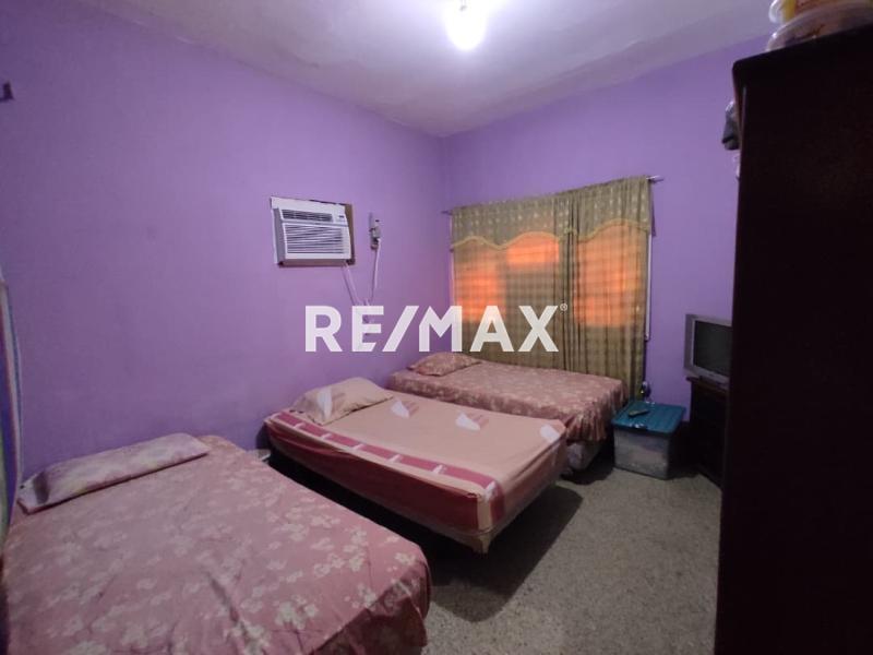 En Venta Casa o TownHouse Calle Libertad, Punto Fijo, Estado Falcón