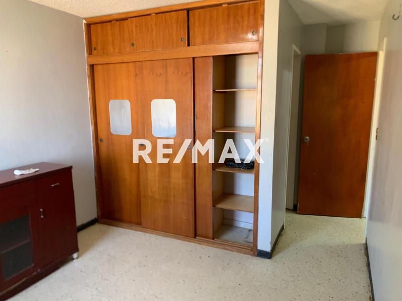 En Alquiler Apartamento Urb Zarabon