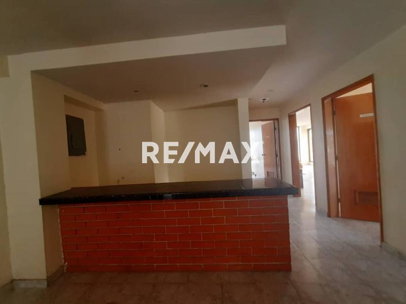 En Alquiler Edificio Calle Arismendi, Punto Fijo, Municipio Carirubana del Estado Falcon.