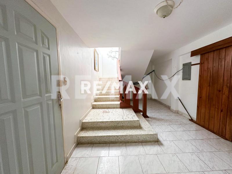 En Venta Casa o TownHouse PUERTA MARAVEN CALLE CURIMAGUA