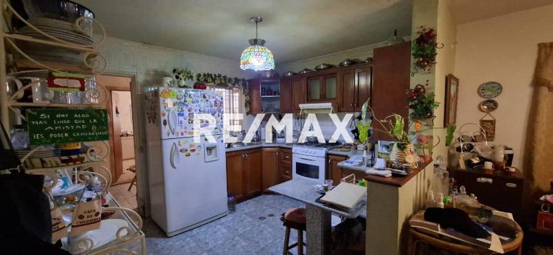 En Venta Casa o TownHouse PUERTA MARAVEN CALLE CURIMAGUA