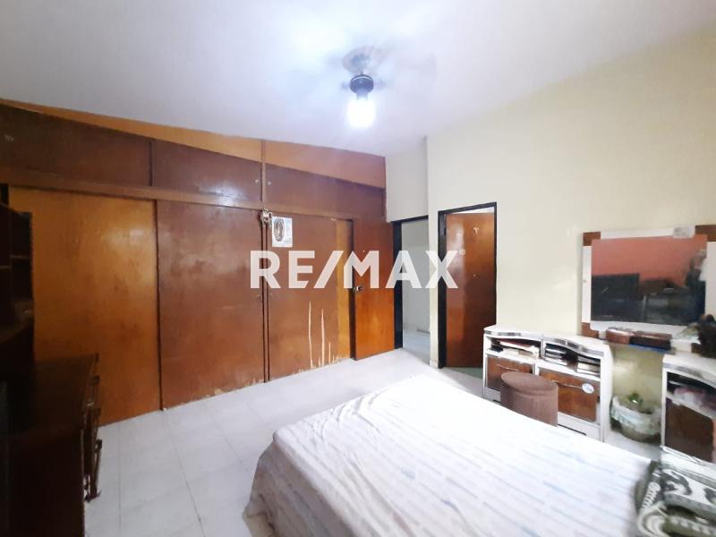 En Venta Casa o TownHouse PUERTA MARAVEN CALLE CURIMAGUA