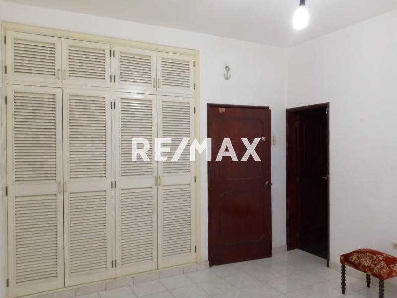 En Venta Edificio Calle Arismendi, Punto Fijo Municipio Carirubana, Estado Falcon. VEN