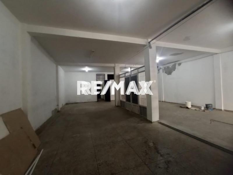 En Venta Edificio Calle Arismendi, Punto Fijo Municipio Carirubana, Estado Falcon. VEN