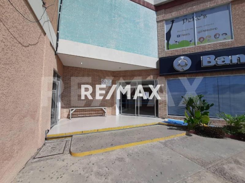 En Alquiler Local Comercial Calle Monagas, Centro, Punto Fijo, Falcón, 4102, VEN