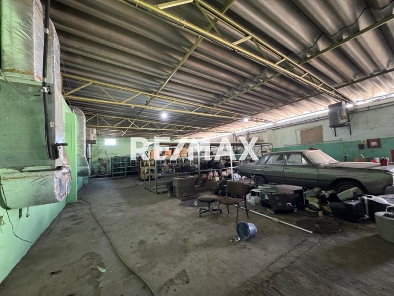 En Alquiler Local Industrial y Galpón Callejón Altagracia, Centro, Punto Fijo, Falcón, 4102, VEN