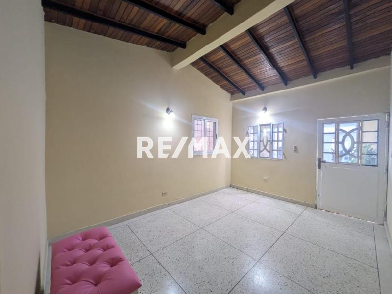 En Alquiler Casa o TownHouse Urbanización terrazas del caribe